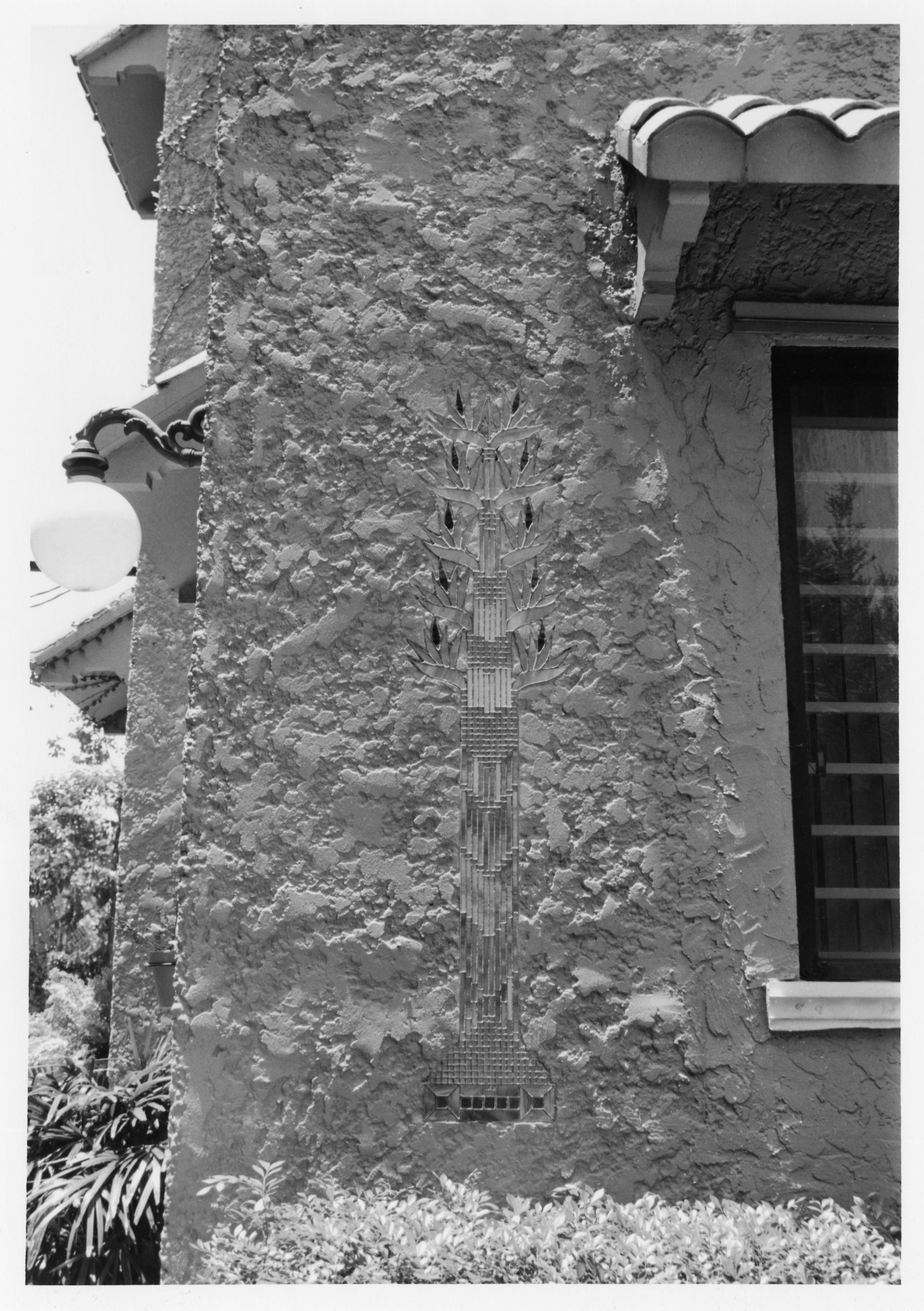 Figueroa Apartment Building – 00001124